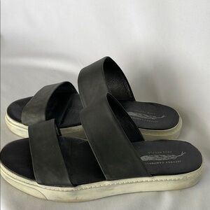 Jeffrey Campbell Black Leather Slip Ons Size 9